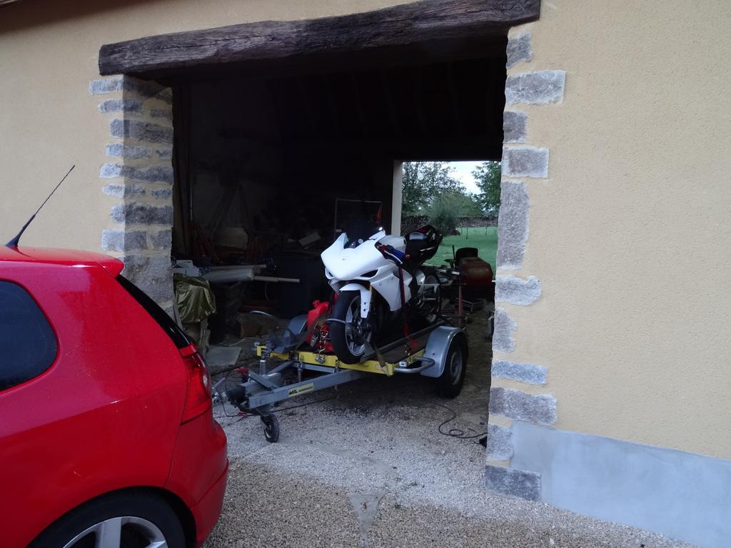 Datcha Bourguignonne, Chambres & Gite Maconge Exterior foto